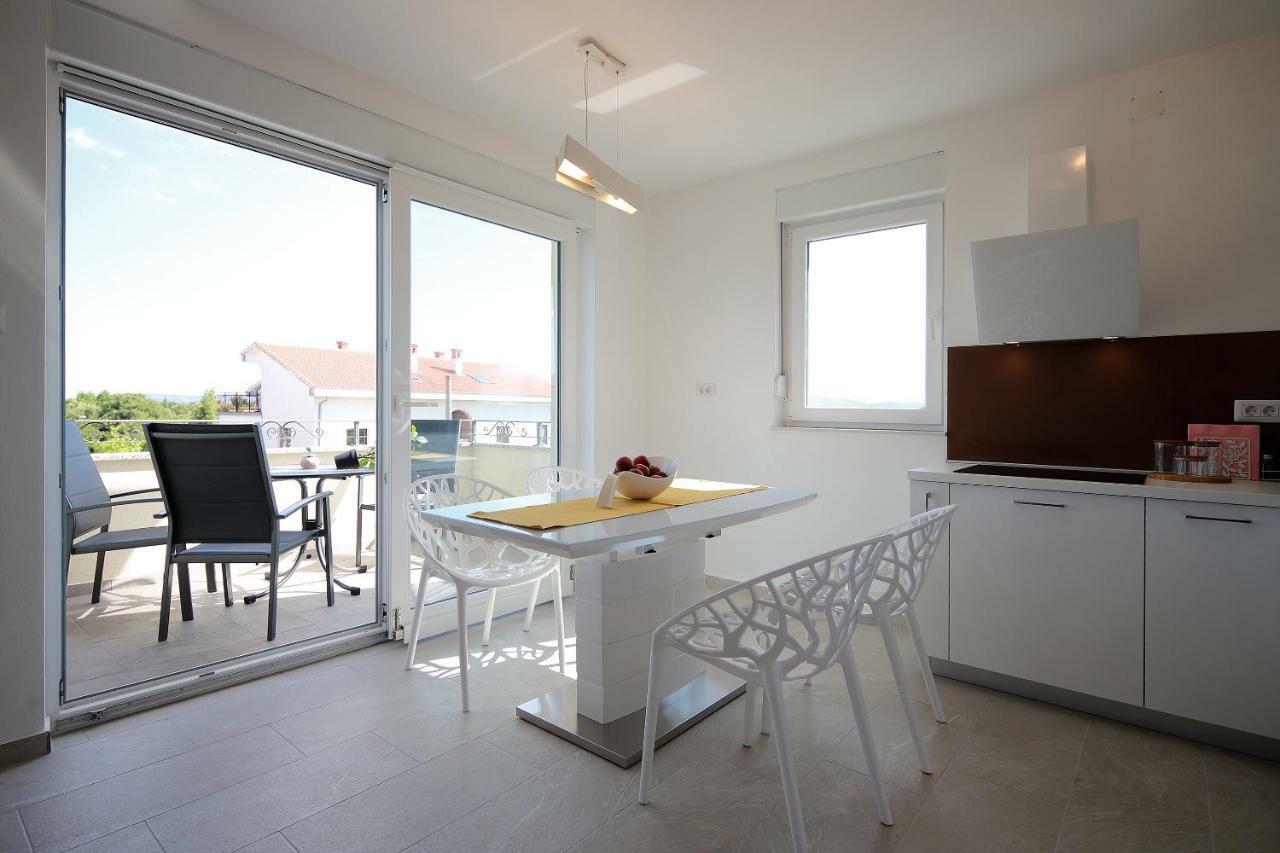 Apartmani Judita Pinezići Dış mekan fotoğraf