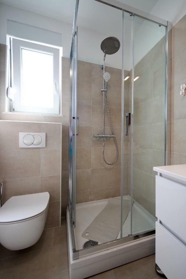 Apartmani Judita Pinezići Dış mekan fotoğraf